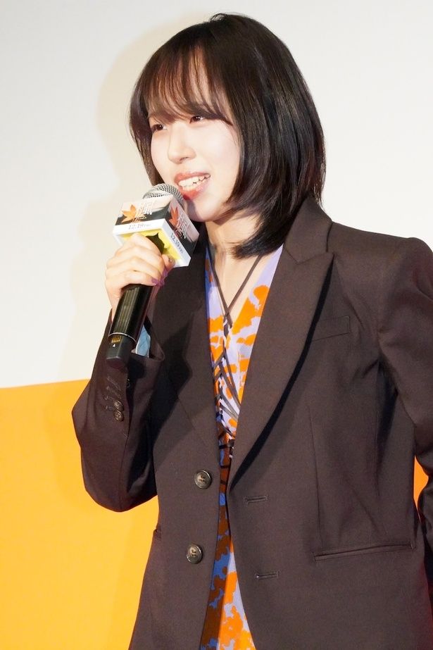 劇中歌カバー「楓」を歌うアーティストの十明