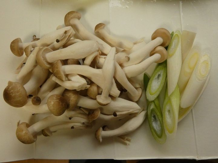 パクっと食べやすい！「肉巻き白菜の鍋」