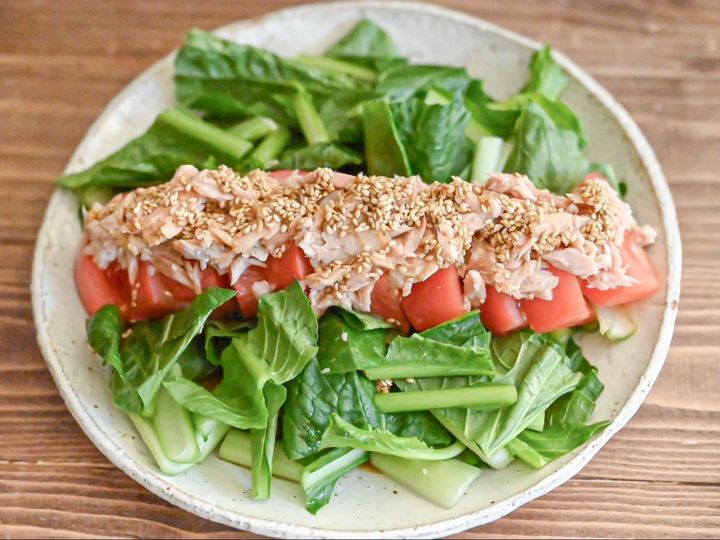 「小松菜は生で食べられる！」切って盛るだけ！栄養たっぷり超簡単レシピ