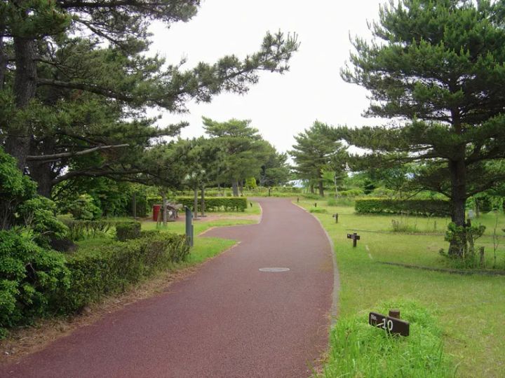 ワークマンのキッズ用“着る断熱材”アウターの機能性が優秀すぎる！