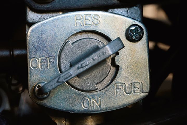 令和の新常識！愛車を守る正しい冬季保管術