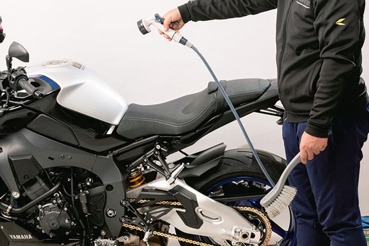 令和の新常識！愛車を守る正しい冬季保管術