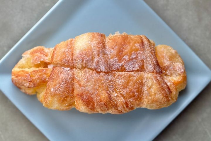 軽やかな生地とホイップが好相性！【ローソン】のパンがまるでスイーツ