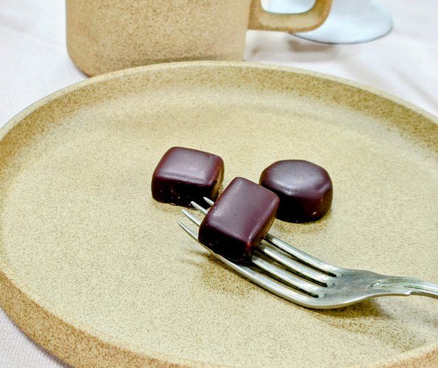 江崎グリコ「Tunmel」・ボンボンショコラ カカオセレクション新作発表会でのディスプレイ2