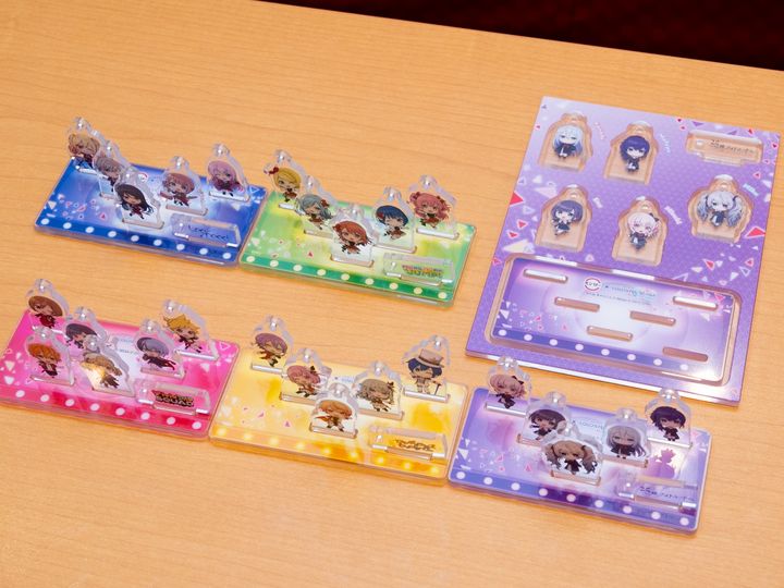 【お持ち帰り限定】プロジェクトセカイコラボ限定ユニットチャームセット付き コラボ限定セット6貫3