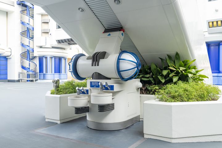 トゥモローランド内