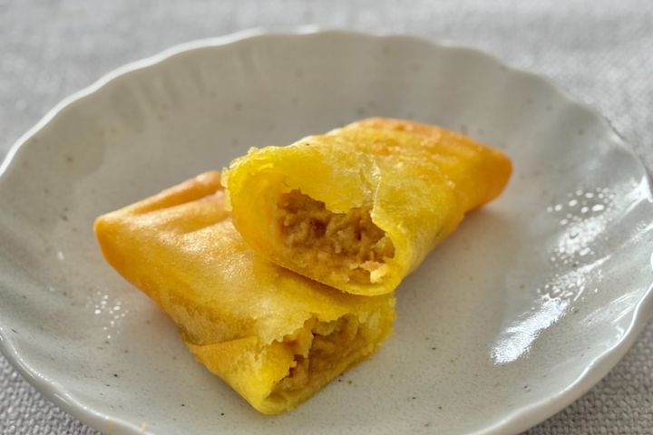 「最大限の賛辞を与えたい」との声も！【ローソン】の新作春巻きを実食