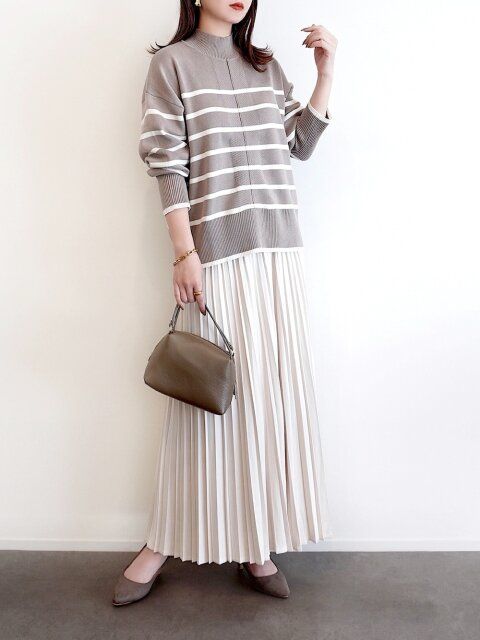 2025冬ニットプリーツスカートボーダー好印象コーデ