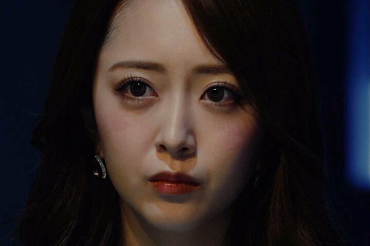 【写真・画像】「出禁にしたのに変装して…」六本木の伝説のキャバ嬢、客から”殺害予告”を受けた過去 1枚目