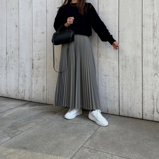 UNIQLO：C「スムースコットンクルーネックセーター」