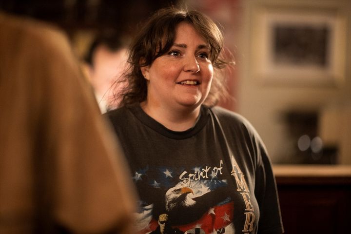 映画『旅の終わりのたからもの』主演のレナ・ダナム （C）2024 SEVEN ELEPHANTS， KINGS&QUEENS FILMPRODUKTION， HAIKU FILMS width=