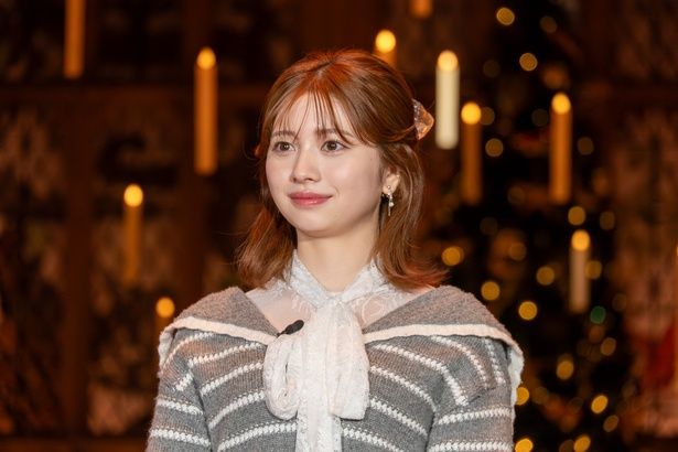 スタジオツアー東京のことを知り尽くした桜田さんは、大広間のいつもの雰囲気と違う特別感に大感激