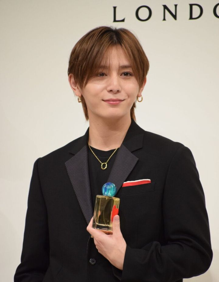 Hey！Say！JUMPの山田涼介さん（32）が10日、東京都内で行われたフレグランスブランド「JO MALONE LONDON」の「〝Fun and Games〟Pop－Up Event」プレスセッションに出席しました。