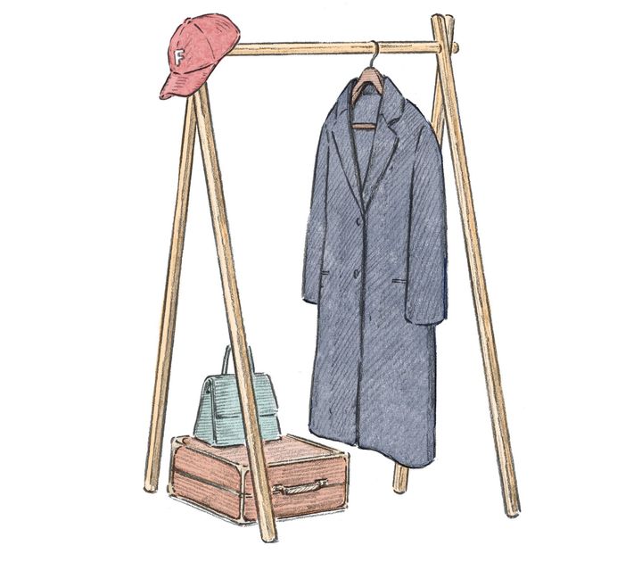 大切なコートを長く着るためには？着用したその日のうちに簡単なケアを！プロが指南するお手入れ方法と、おすすめのケアアイテム【FUDGE dig. | コートのお手入れ】