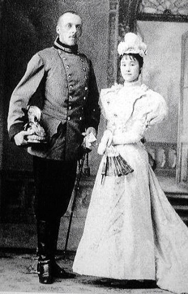 ハインリヒ・クーデンホーフ＝カレルギーと妻の青山みつ