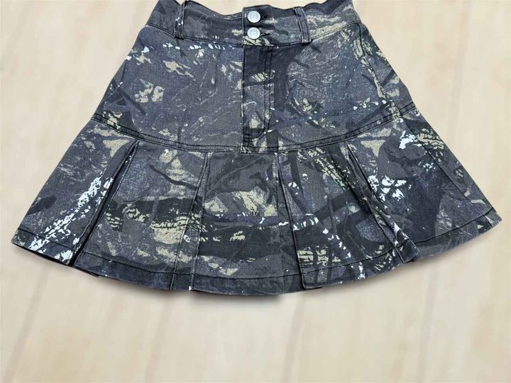 画像2: 後ろ側は……