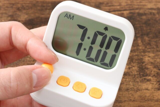 ゲーム機型デジタル時計 アラーム