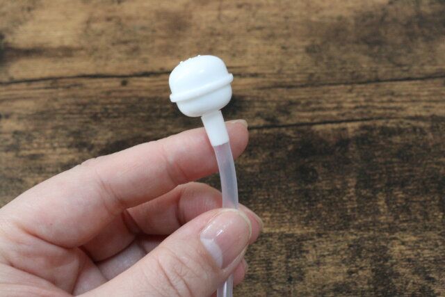 ダイソー逆さで使えるスプレーヘッド重り