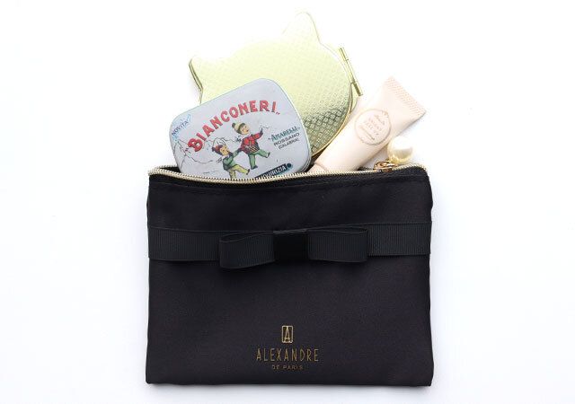 ALEXANDRE DE PARIS[アレクサンドル ドゥ パリ]乙女の身だしなみ3点セットティッシュポーチ使用例②
