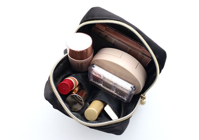 ALEXANDRE DE PARIS[アレクサンドル ドゥ パリ]乙女の身だしなみ3点セットポーチ使用例