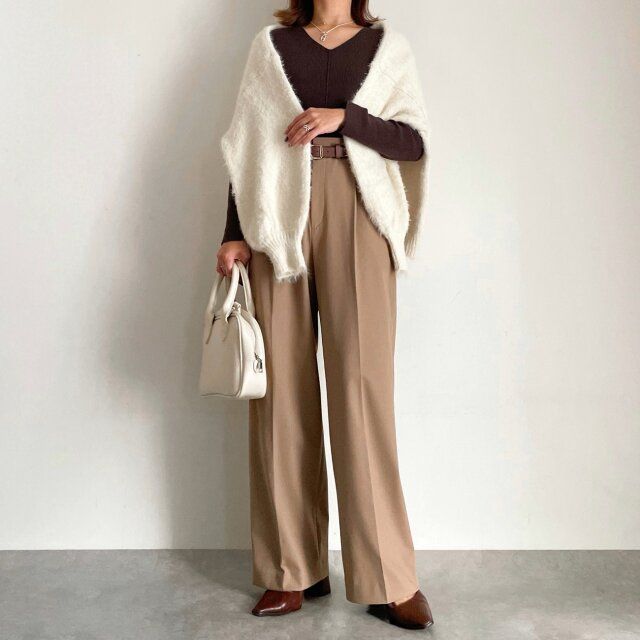 cocaフロントスリットニットのブラウングラデコーデ