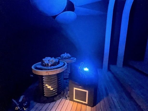 細かい霧のような“潮吹き”でずぶ濡れに！