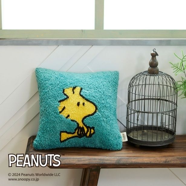 スヌーピー 棒針編みで作るクッションカバーキット〈ウッドストック〉 (C)2025 Peanuts Worldwide LLC