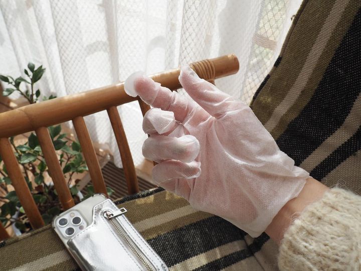 画像: ふわっと柔らかく、蒸れにくく快適。ひと手間で手元のうるおいが変わる