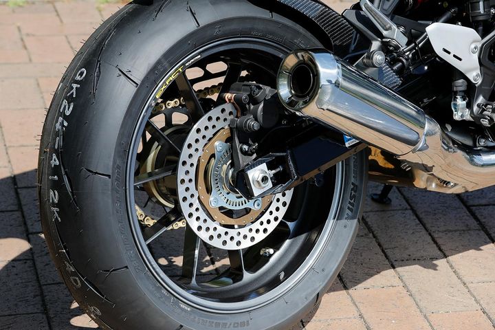 ADVANTAGE：リニアな操作性で正解を制した日本が誇るレーシングディスク【ライディングの質を高める逸品｜ブレーキディスク】