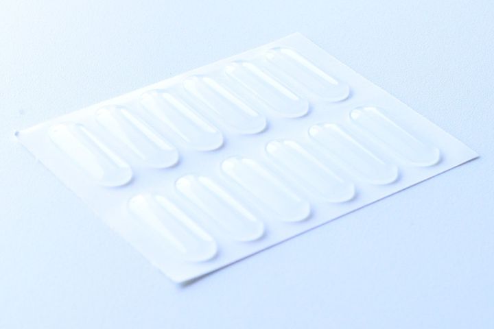 100均の滑り止めシールは用途がいっぱい！ハンガー用や靴下用も紹介