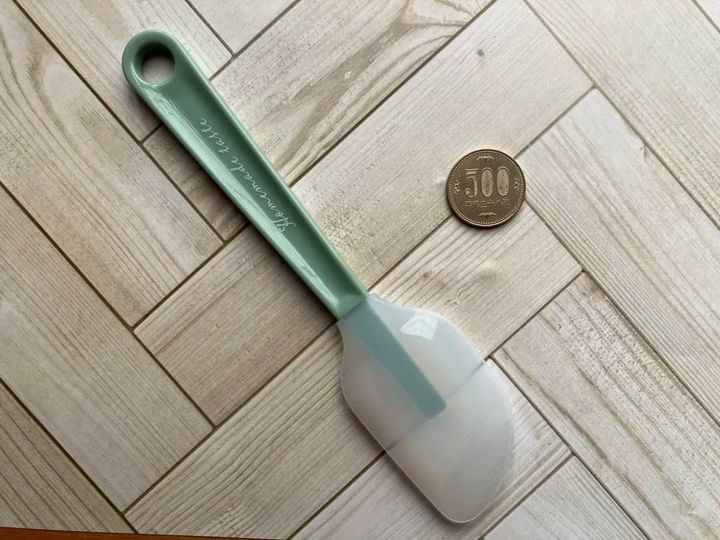 Seria(セリア)：ホームメイド シリコーンヘラ