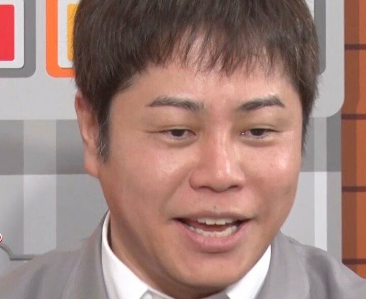 ノンスタ井上、弟と映る家族ショットに反響「質感古い」