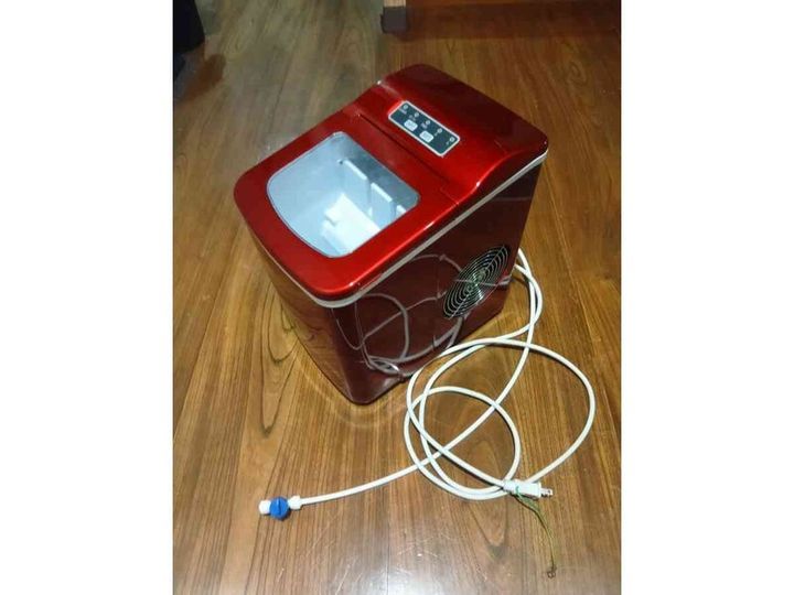 405の新型高速製氷機「氷ドンドン コンパクト」