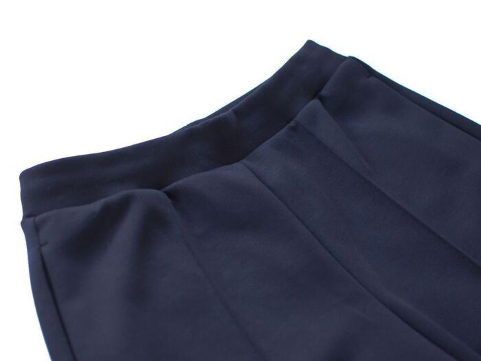 【ユニクロ：シー】カジュアルすぎないキレイめスウェットパンツが40代に大好評♡オフィスでも履けちゃいます！