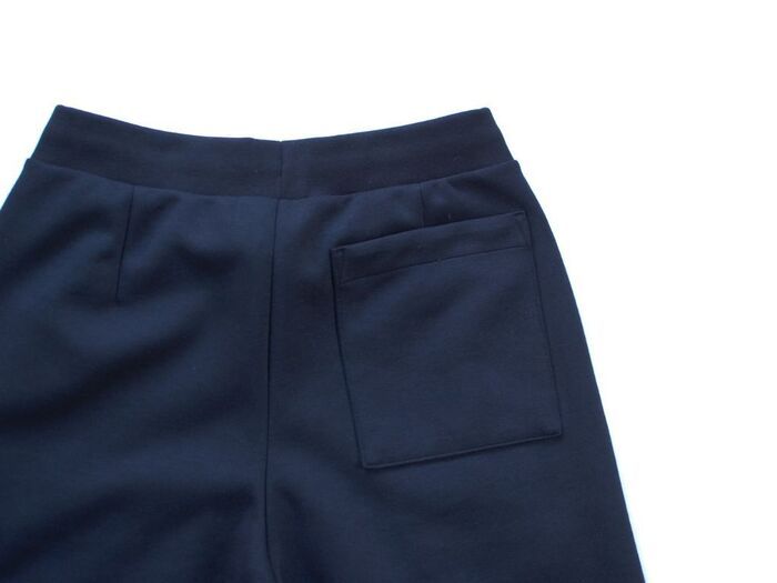 【ユニクロ：シー】カジュアルすぎないキレイめスウェットパンツが40代に大好評♡オフィスでも履けちゃいます！