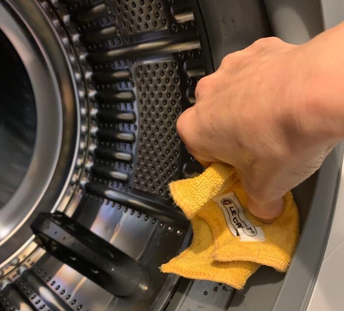 「ティッシュ洗濯しちゃった」を即復活！家にあるもので〈最速レスキュー〉する裏ワザとは