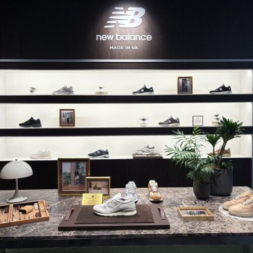 「ニューバランス原宿」はなぜ聖地になったのか？クラフトマンシップが光る4階建ての全貌と、ここでしかできない究極の試し履き、そして大谷翔平コレクション