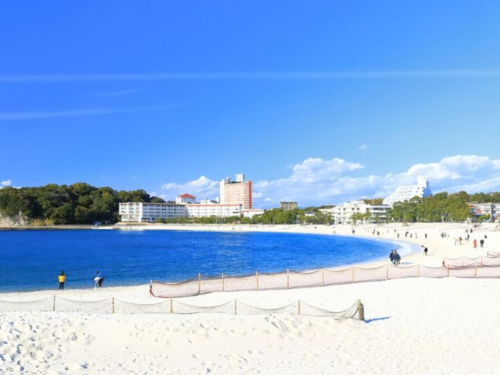 All About ニュース編集部が全国250人を対象に実施した「老後に住みたい和歌山県の自治体に関するアンケート」の調査結果から、老後に住みたい「和歌山県の自治体」ランキングを発表！ 2位「白浜町」を抑えた1位は？