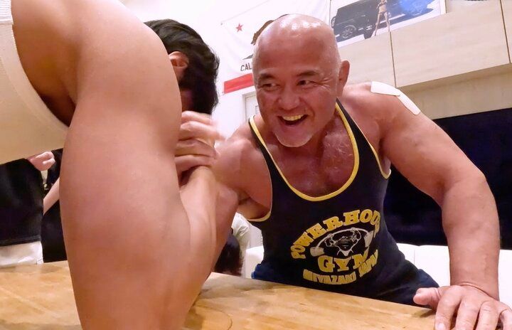 【写真・画像】超人ハルクやん！男手一つで日本一のボディビルダー高校生・いおうを育てた父親のマッチョ具合がスゴすぎる 1枚目