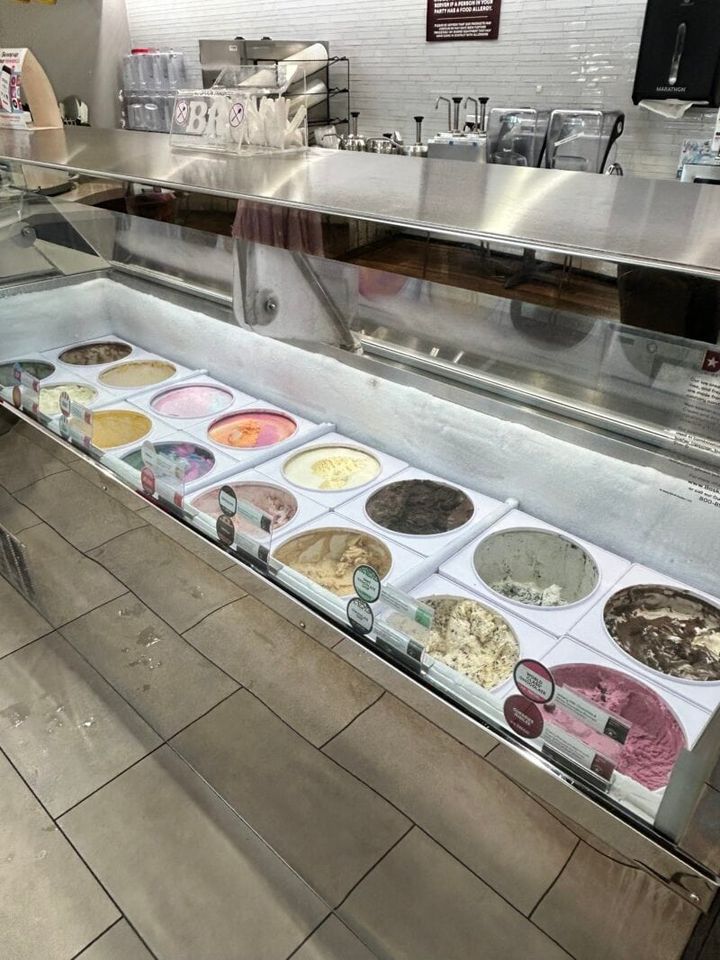 《バスキン・ロビンス》