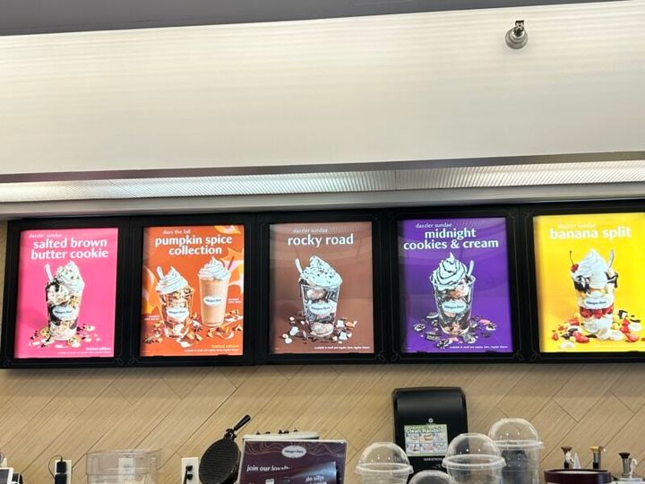 ダズラーサンデーの種類もいろいろあります。