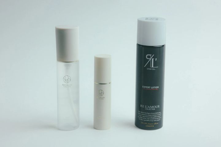 山口紗弥加さん愛用品 スキンケア RE HOME RVCローションセラム RE HOME RVCリファイニングクリーム リアムール エキスパートローション 