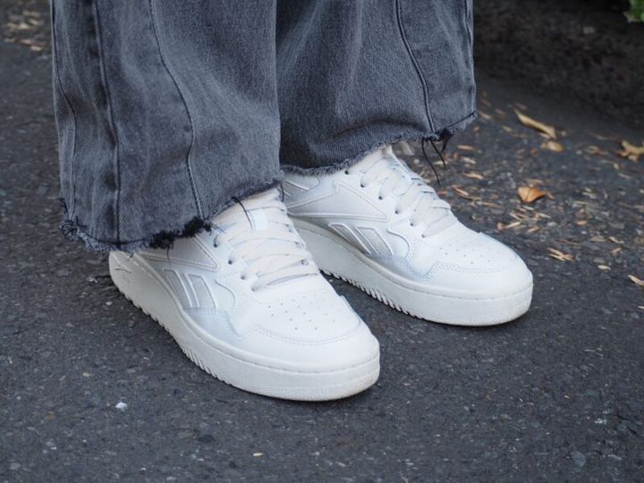 リーボックのスニーカー