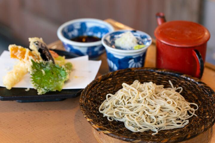 年越しそばにもおすすめ♪気軽に小旅行気分が味わえる深大寺の名店「深大寺手打ちそば 湧水」