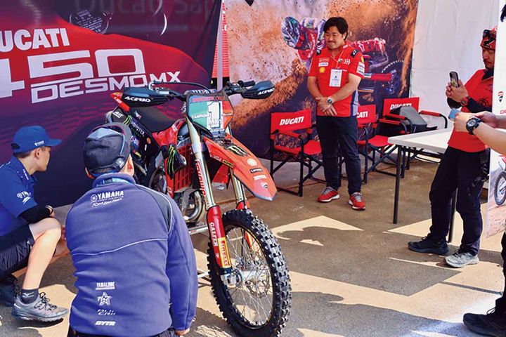 【DUCATI DESMO450】DUCATI製モトクロッサーが登場！ 超高回転型デスモドロミックエンジンを搭載