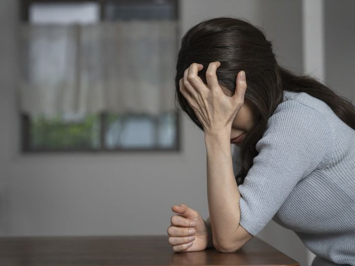 経済的な事情で進学をためらう学生や、成績優秀な生徒に対して学費を補助する奨学金制度。All About ニュース編集部が実施した「奨学金」に関する調査から、広島県在住・38歳女性のエピソードを紹介します。