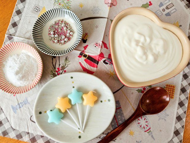 ベーカリー「DONQ（ドンク）」イタリア伝統発酵菓子「パンドーロ」クリスマスツリーケーキのアレンジの材料