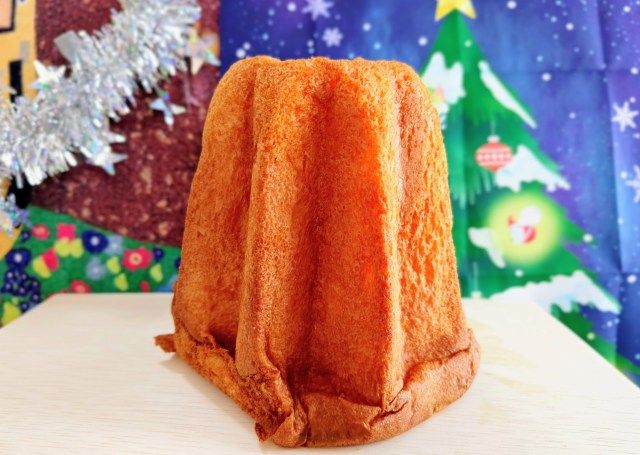 ベーカリー「DONQ（ドンク）」イタリア伝統発酵菓子「パンドーロ」4