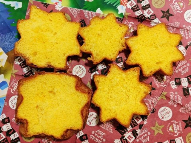 ベーカリー「DONQ（ドンク）」イタリア伝統発酵菓子「パンドーロ」星型のカット