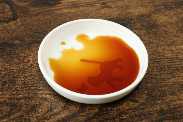 ダイソーの絵が浮き出るしょうゆ皿2P ねこの使用例2